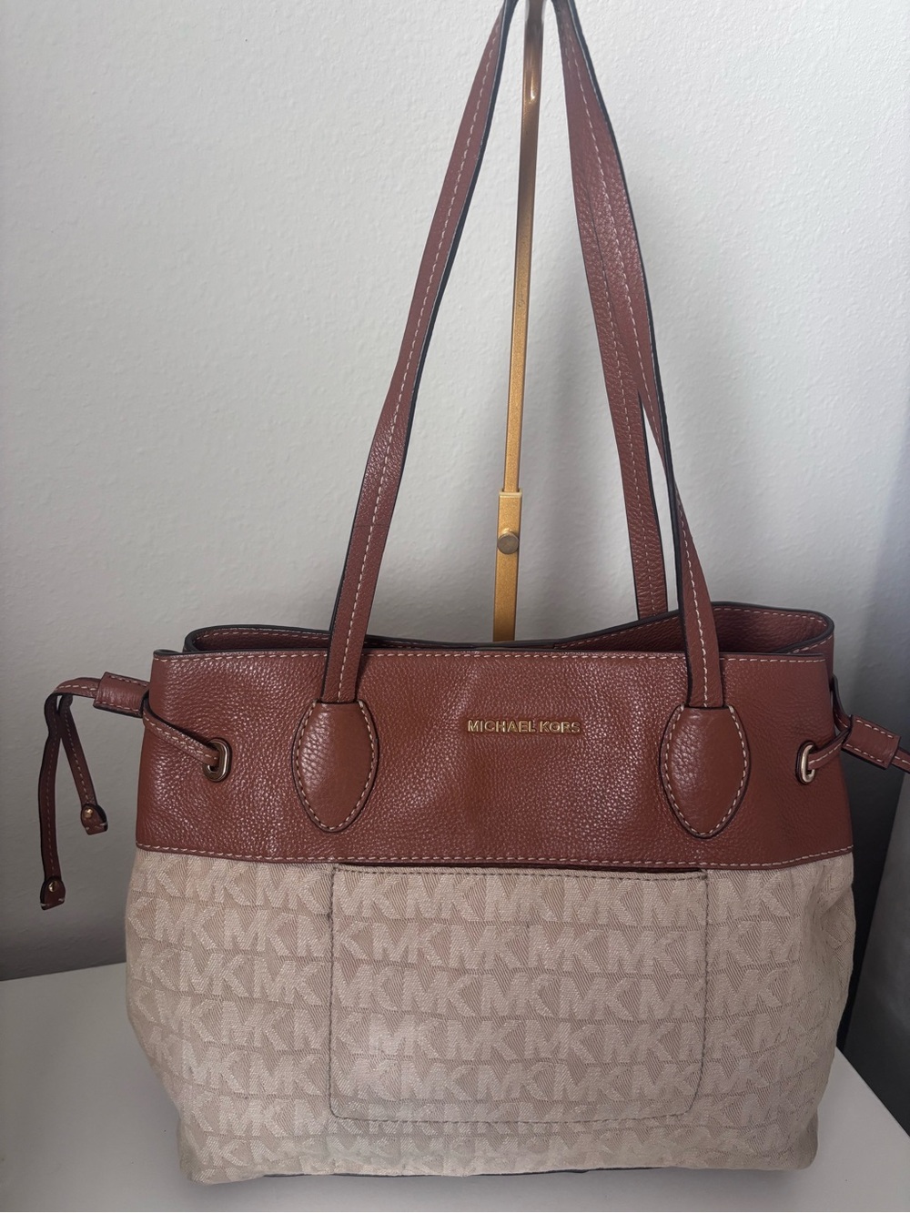 Michael Kors Signatire Marina Large Drawstring Brown & Cream Tote Bag